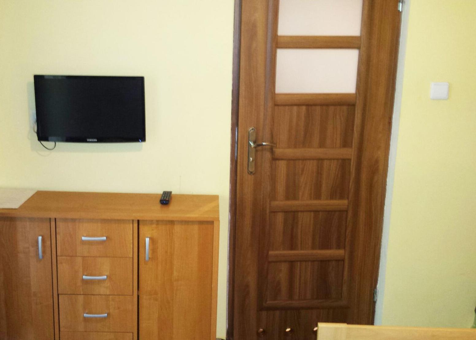 Apartamenty I Pokoje Przy Parku イェレニャ・グーラ 部屋 写真