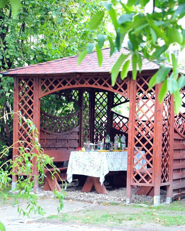 Apartamenty I Pokoje Przy Parku イェレニャ・グーラ 部屋 写真